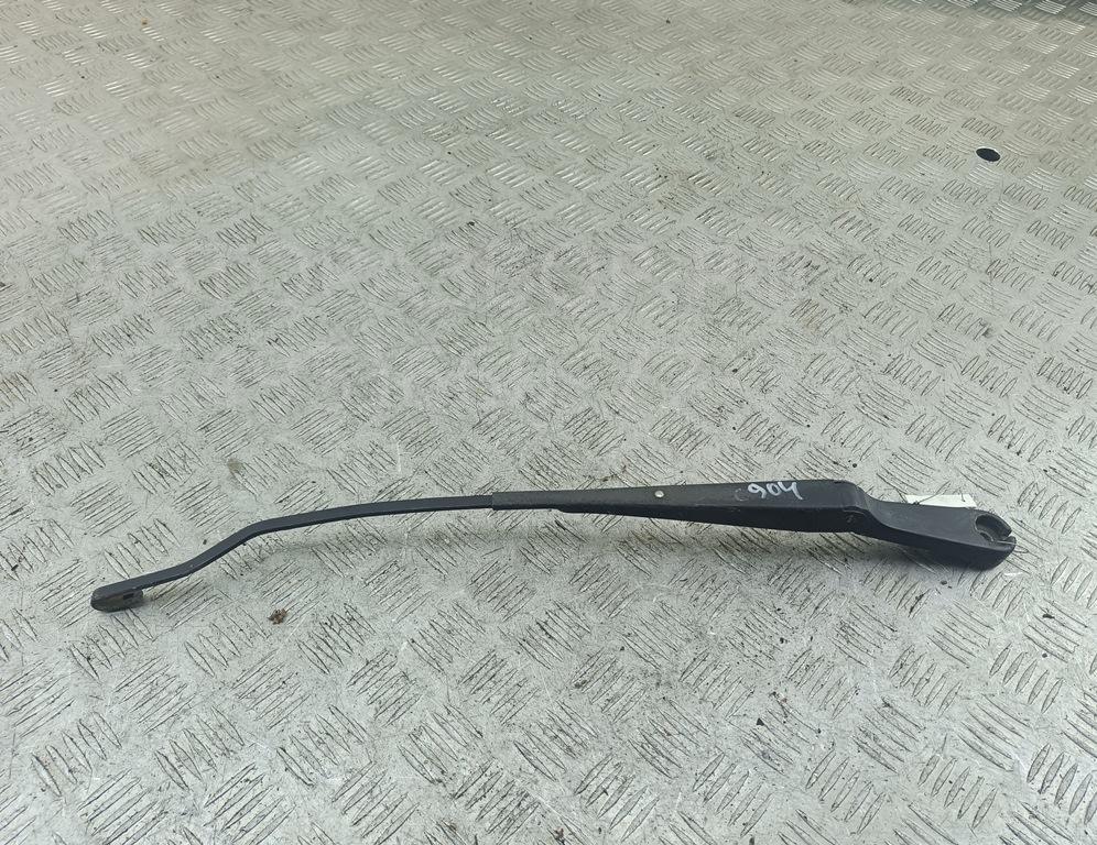 Поводок стеклоочистителя передний левый