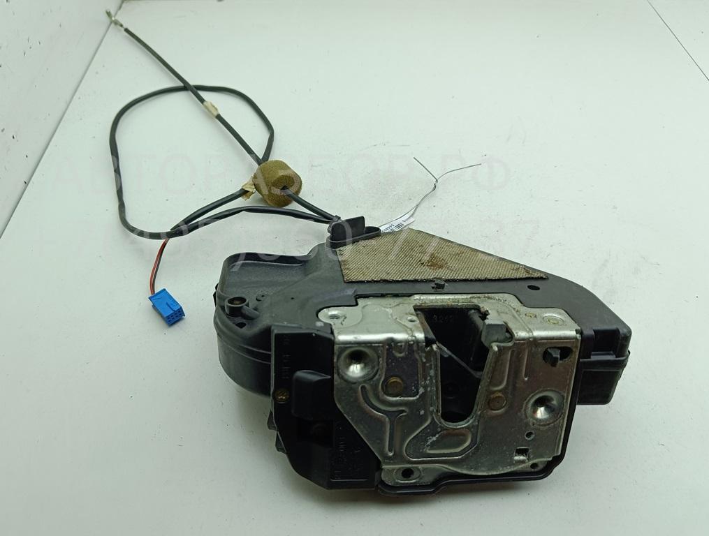 Замок двери задней правой