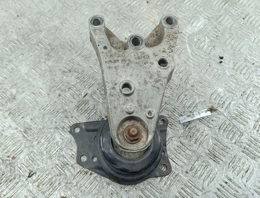 Опора двигателя