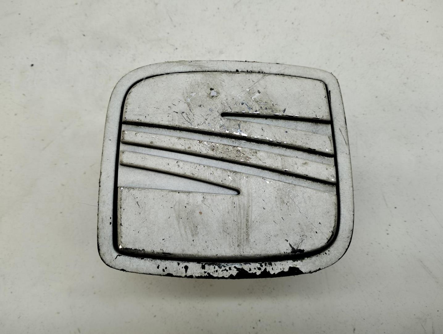 Ручка двери багажника наружная