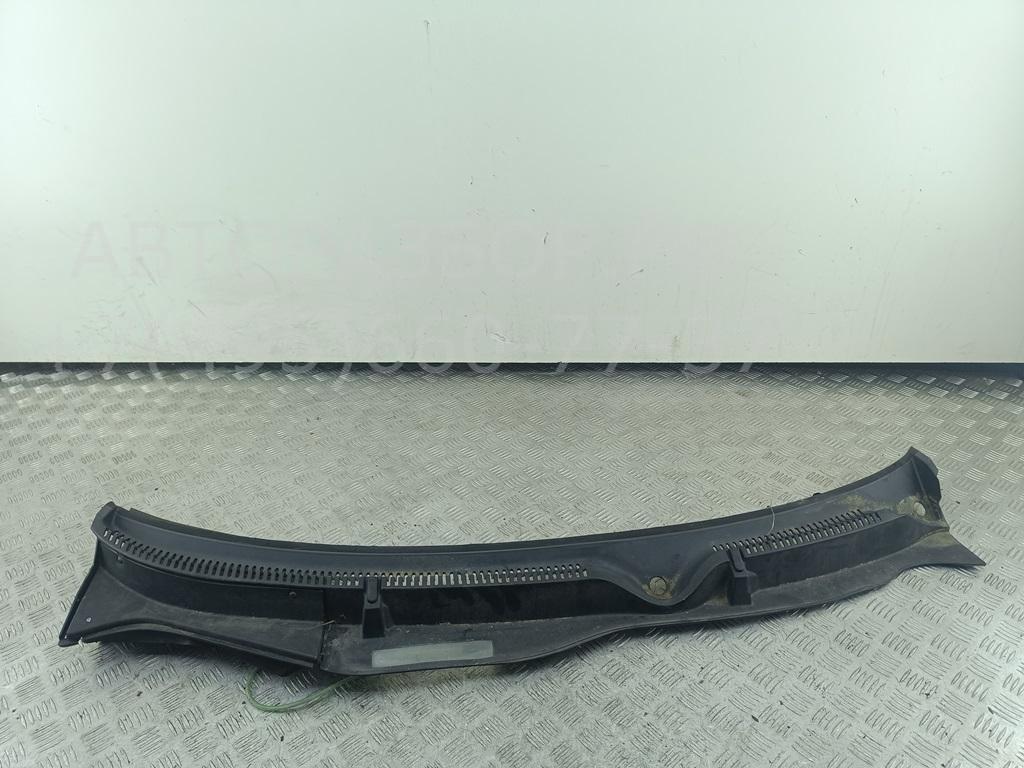 Решетка стеклоочистителей (Жабо)