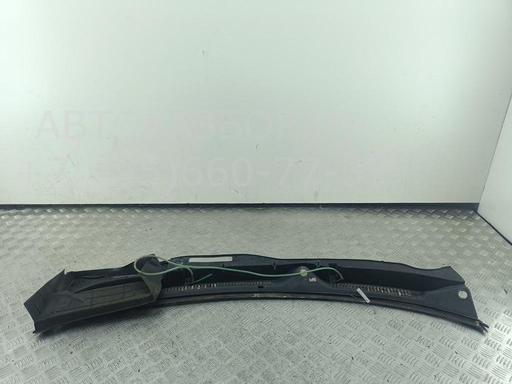 Решетка стеклоочистителей (Жабо)