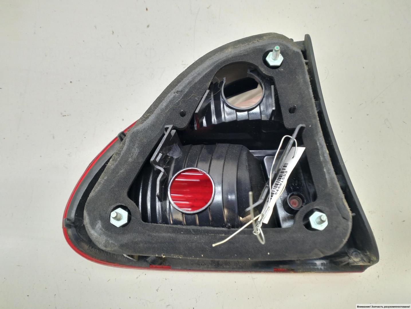 Фонарь задний правый