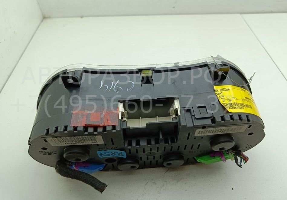 Панель приборов