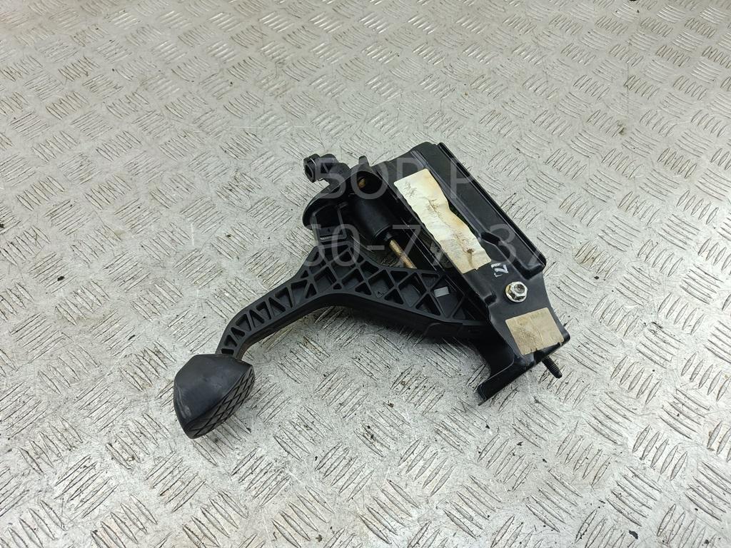 Цилиндр сцепления главный