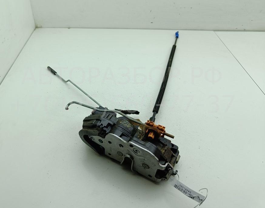 Замок двери передней правой