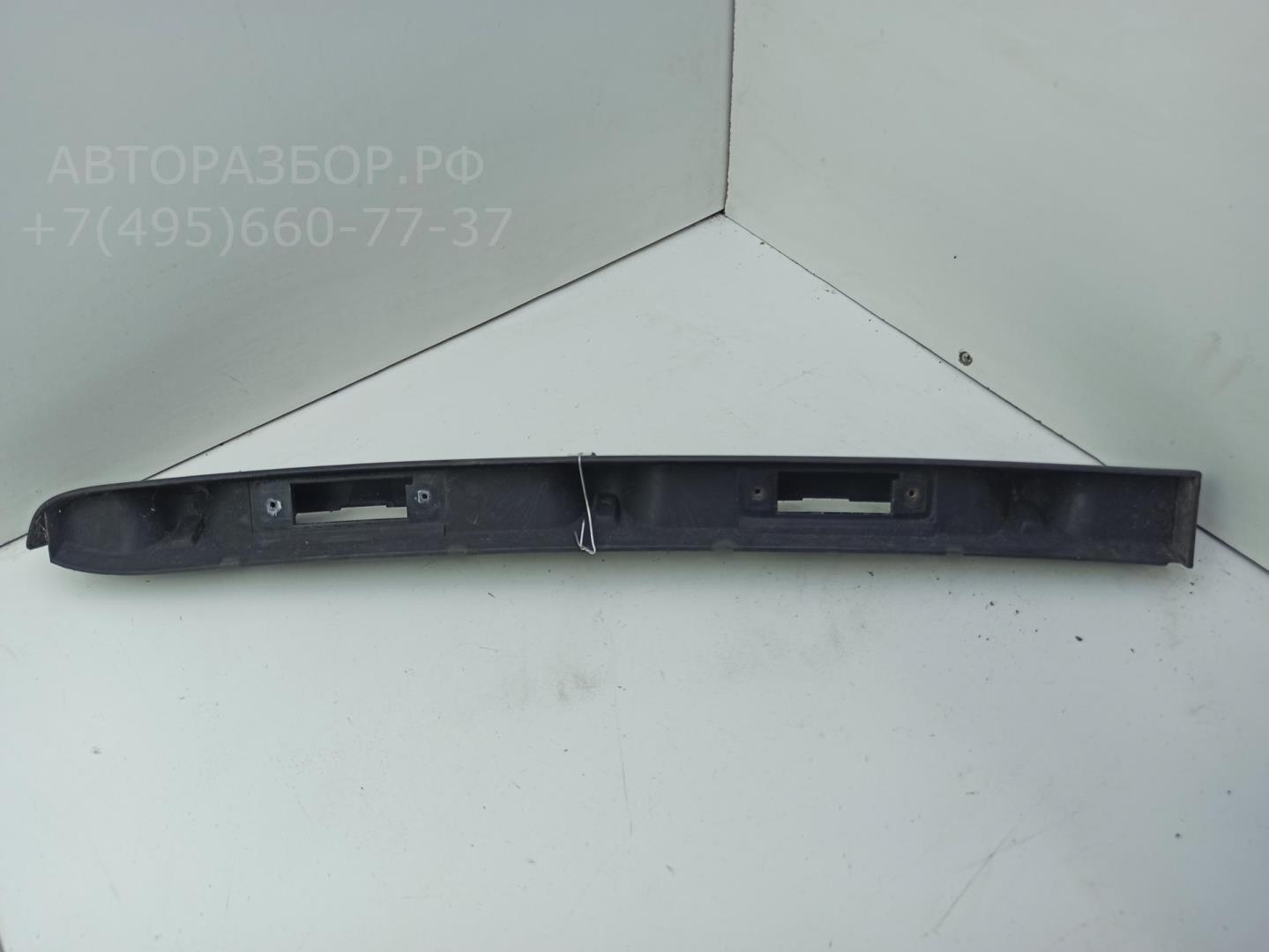 Накладка крышки багажника