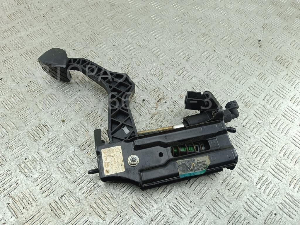 Цилиндр сцепления главный