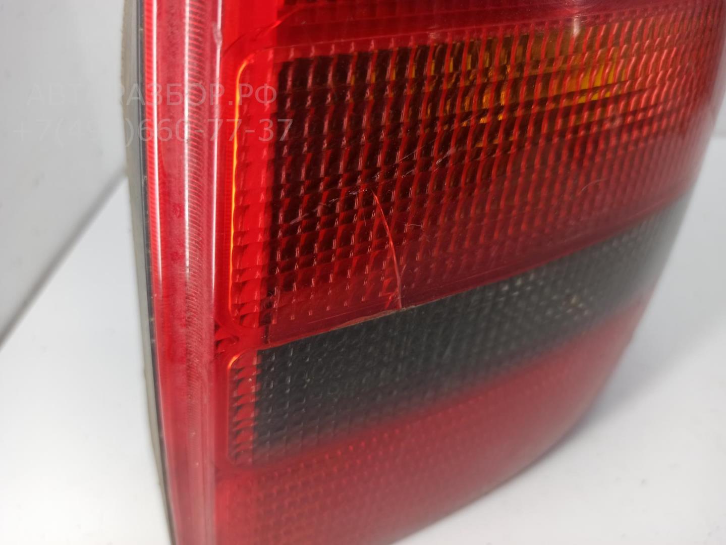 Фонарь задний правый