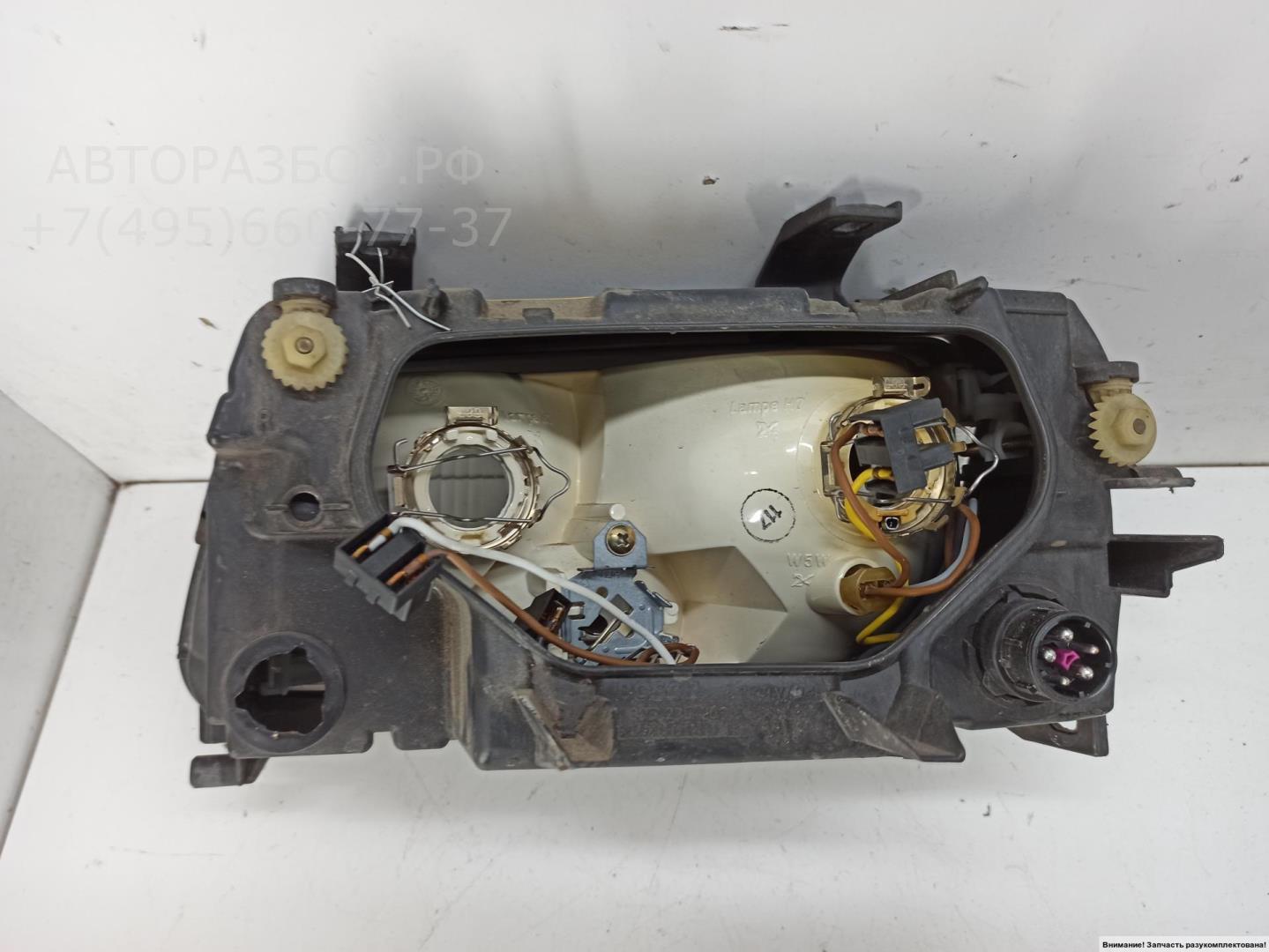 Фара правая