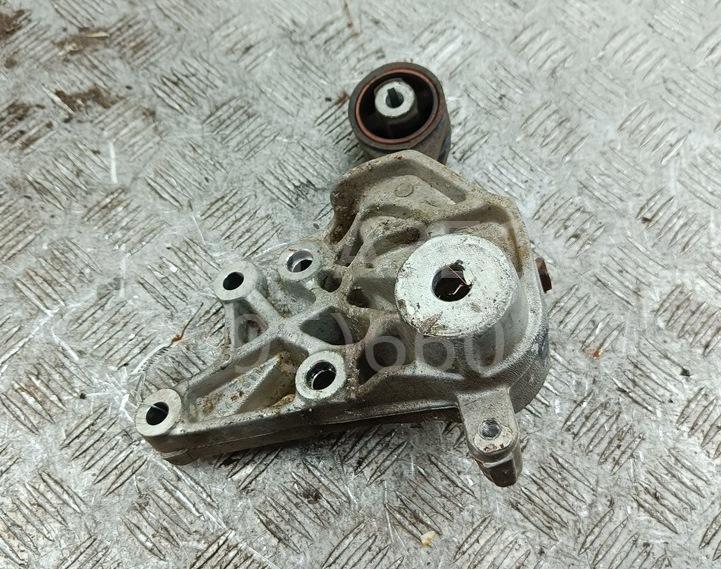 Опора двигателя