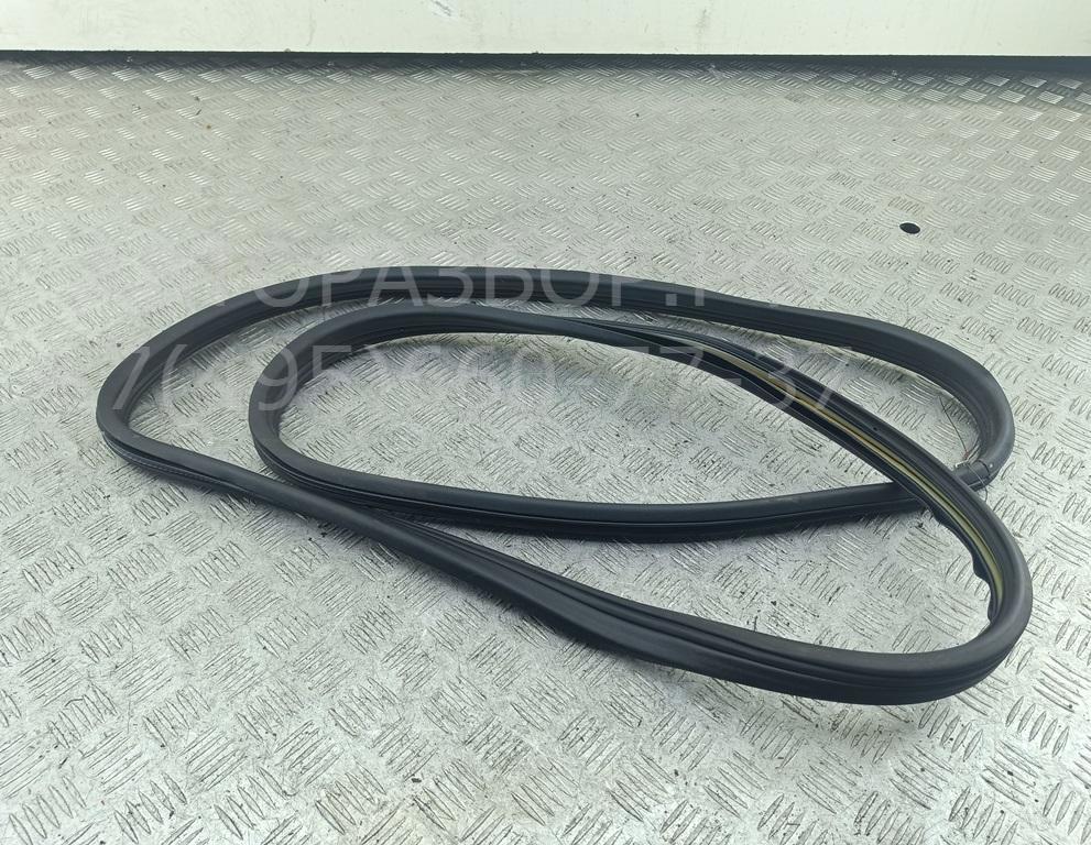 Уплотнитель двери