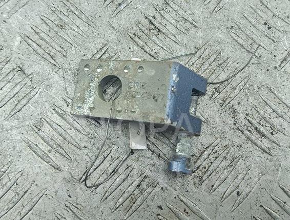 Петля двери