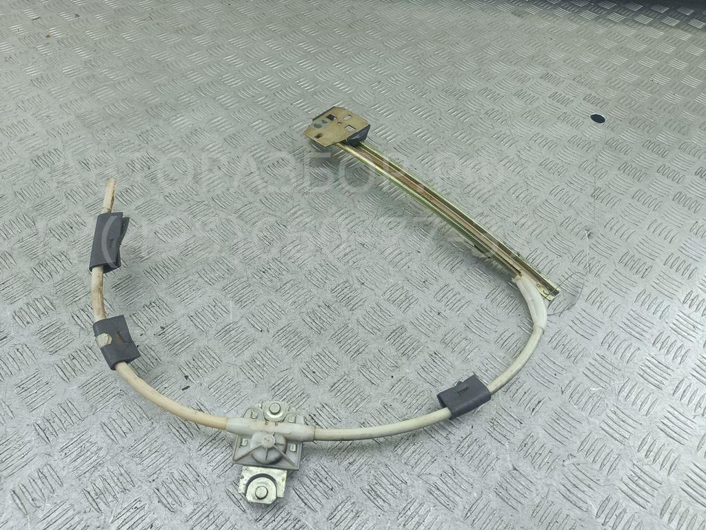 Стеклоподъемник механ. задний правый