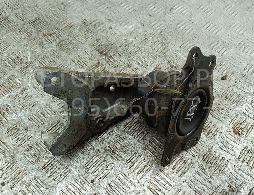 Опора двигателя