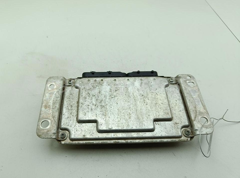 Блок управления двигателем