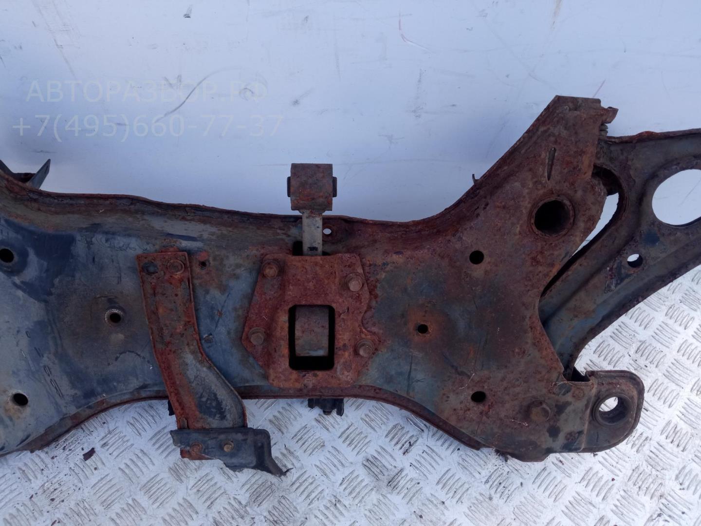 Балка подмоторная