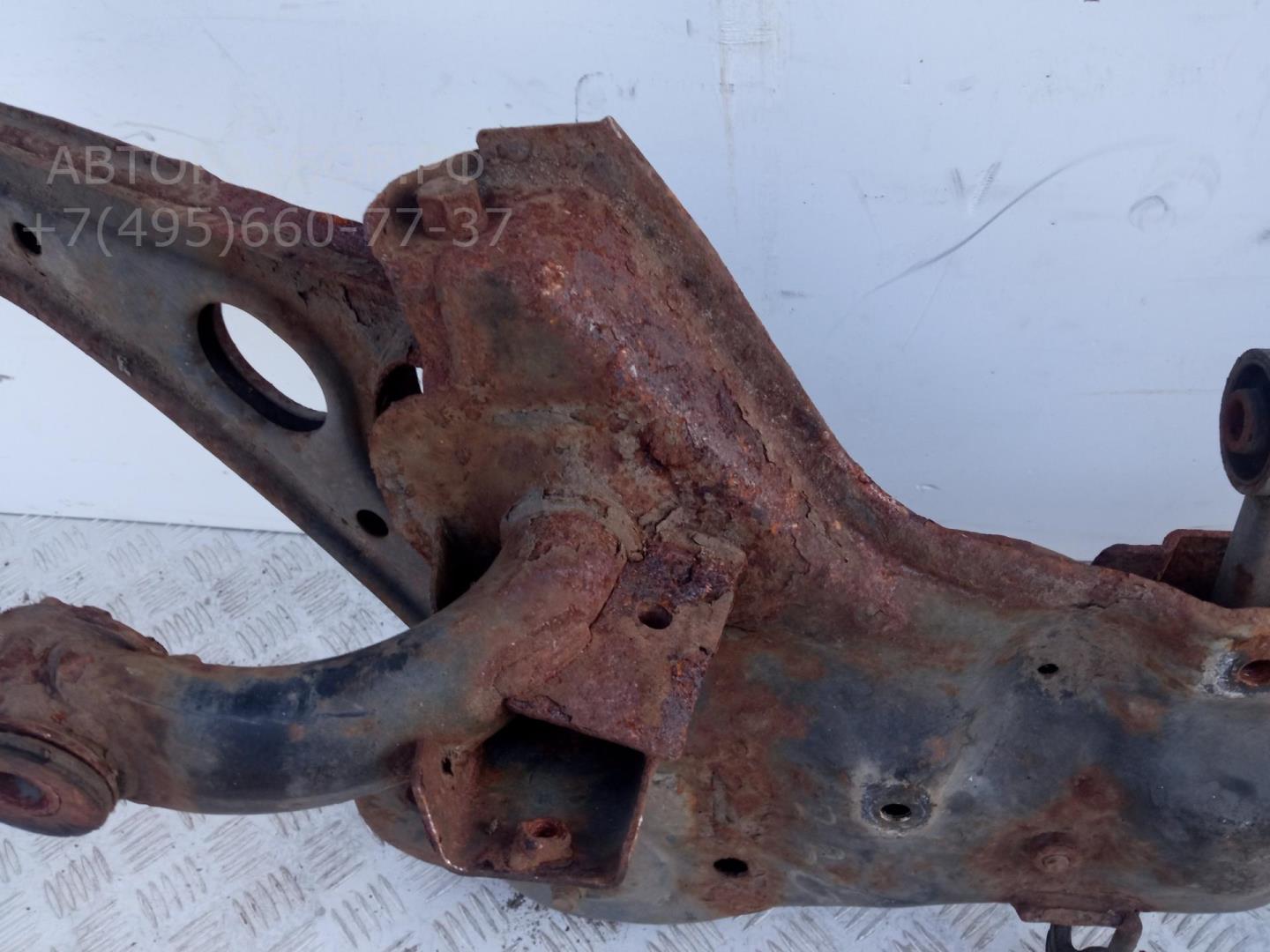 Балка подмоторная