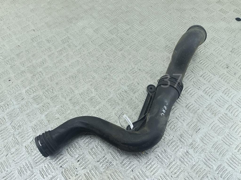 Патрубок интеркулера