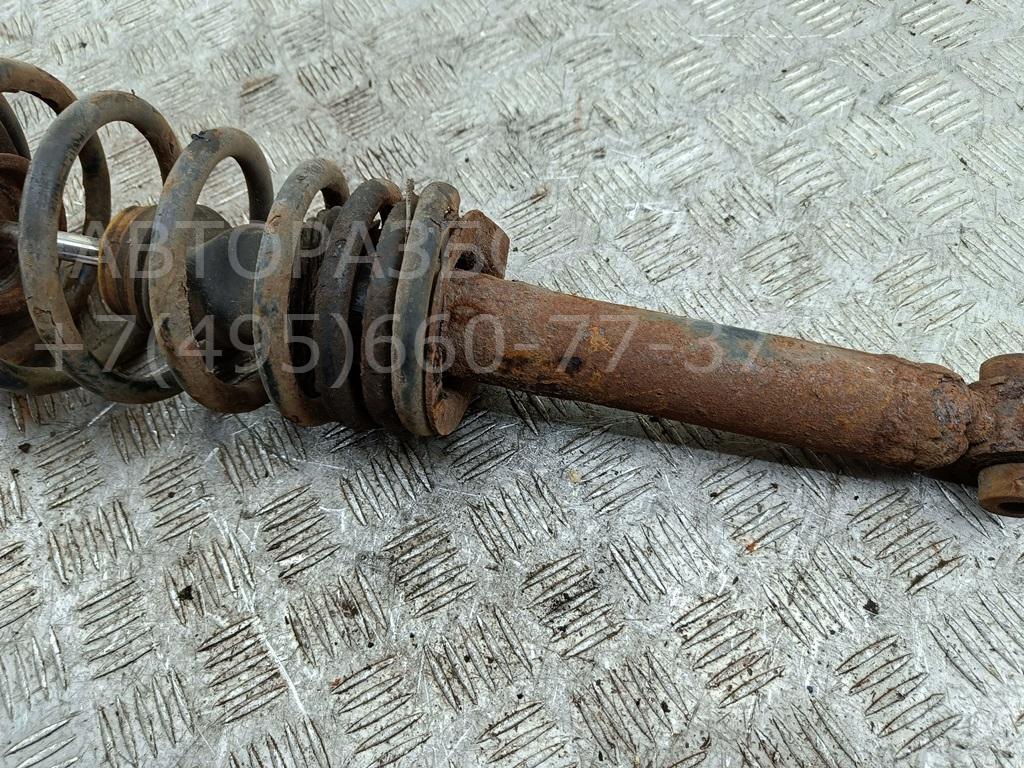 Амортизатор передний правый