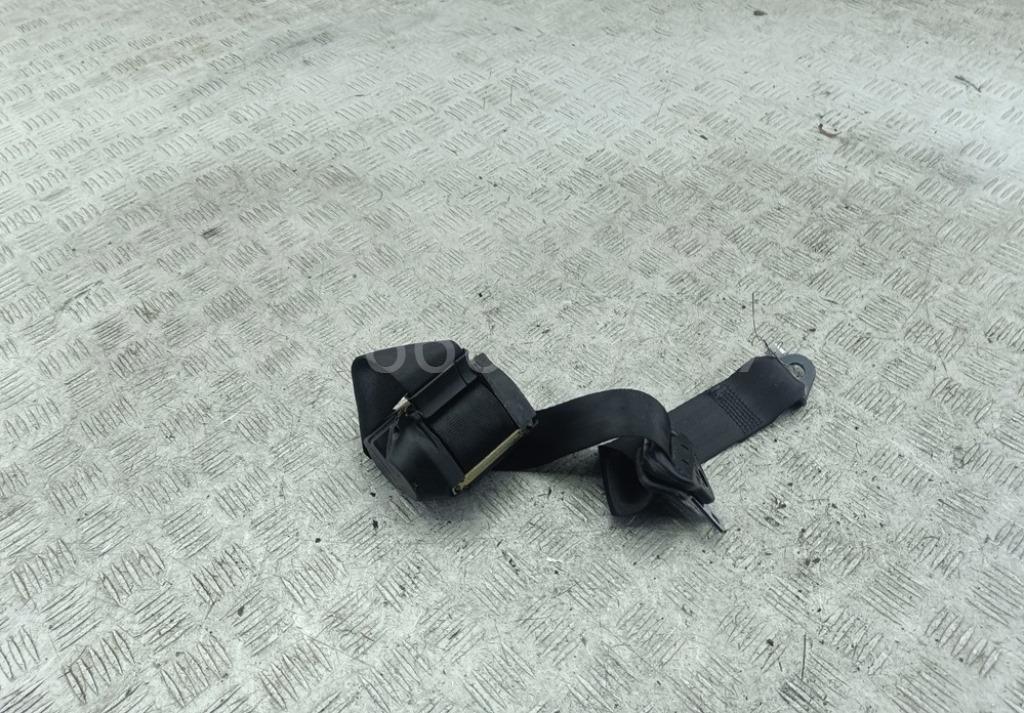 Ремень безопасности