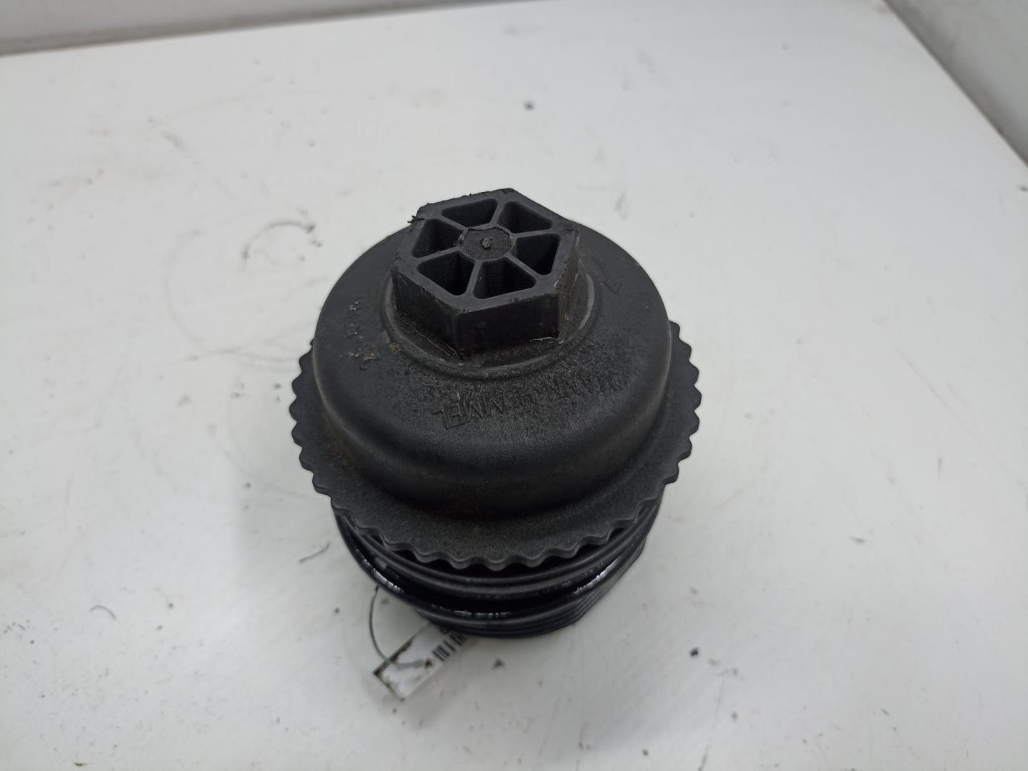 Крышка масляного фильтра