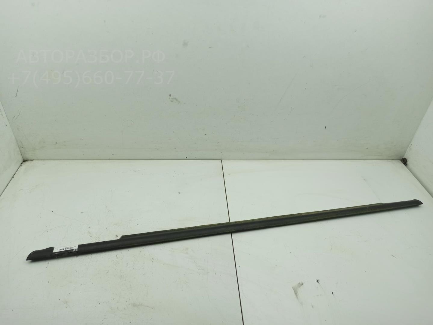 Накладка стекла заднего правого