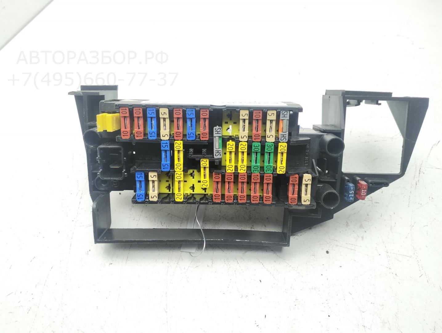 Блок предохранителей