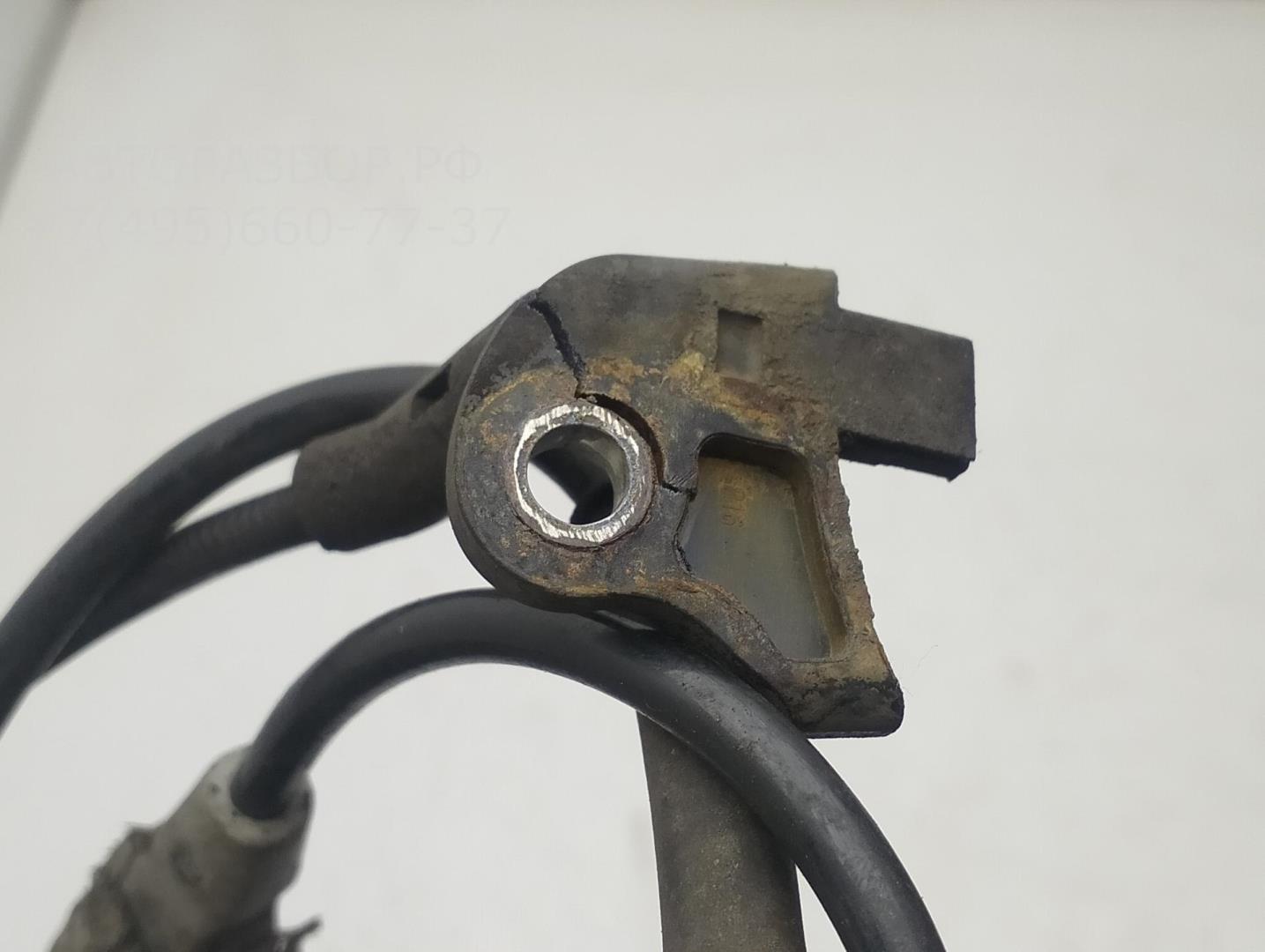 Датчик ABS передний