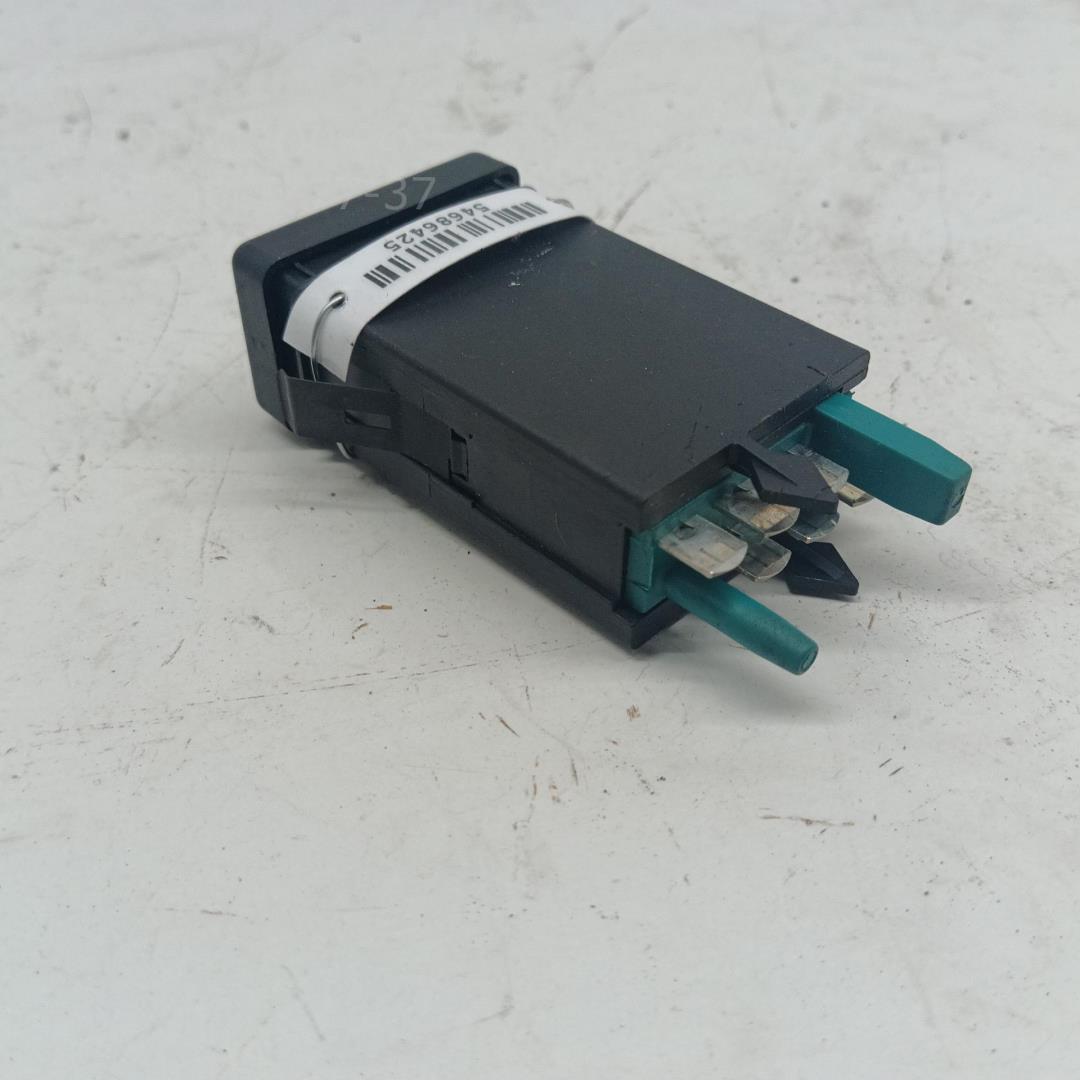 Кнопка обогрева сидений