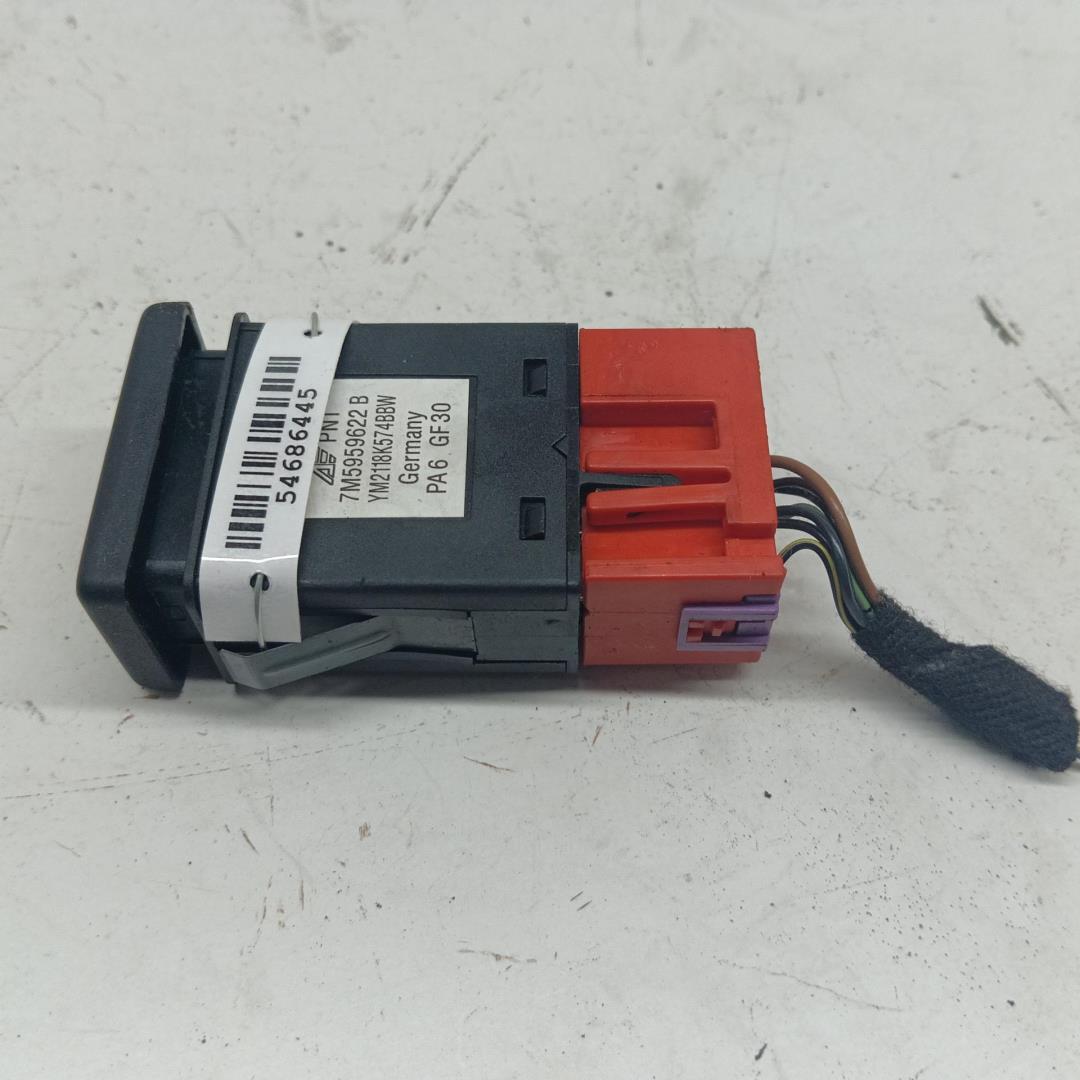 Кнопка обогрева переднего стекла