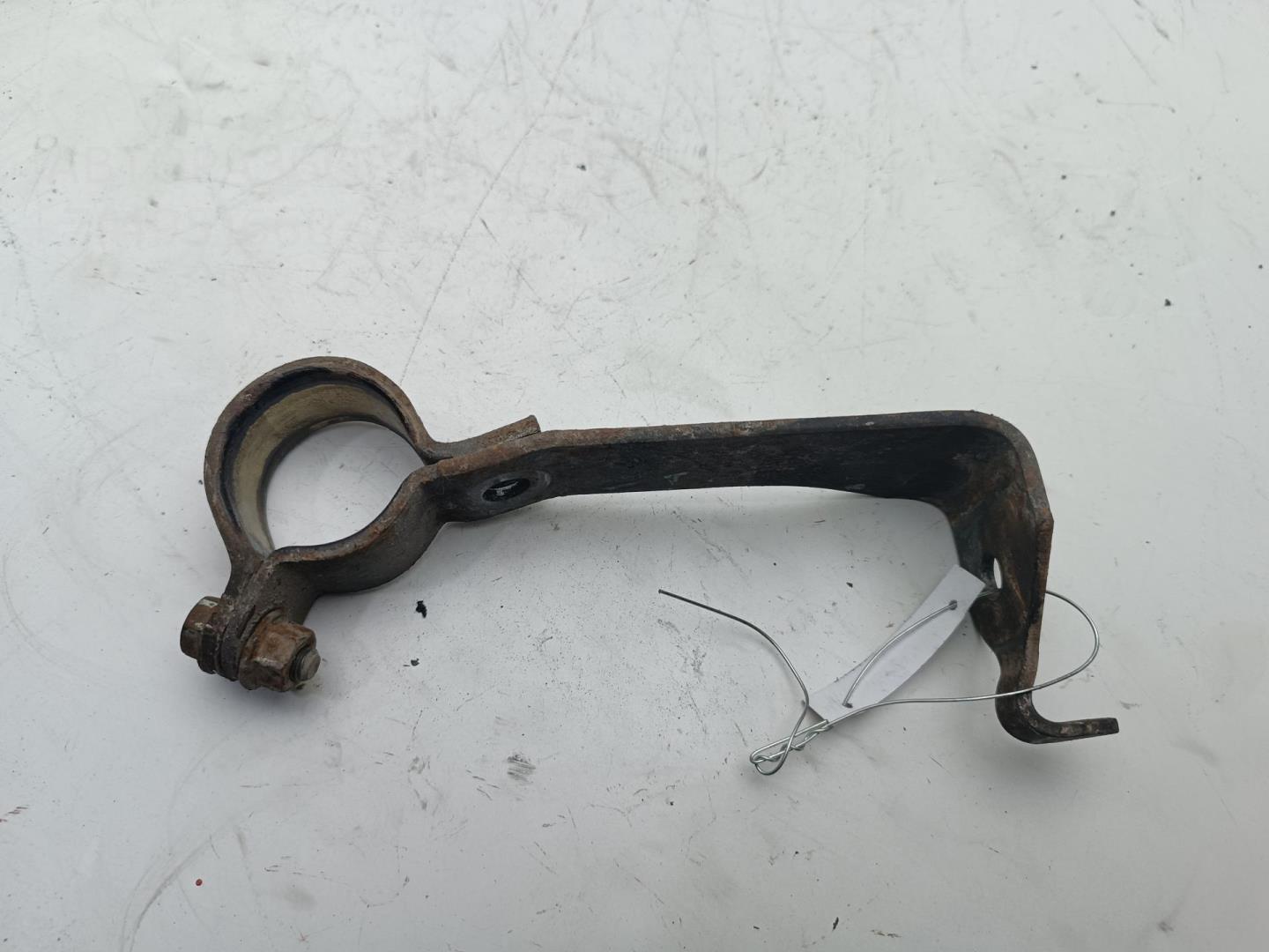 Стойка переднего стабилизатора