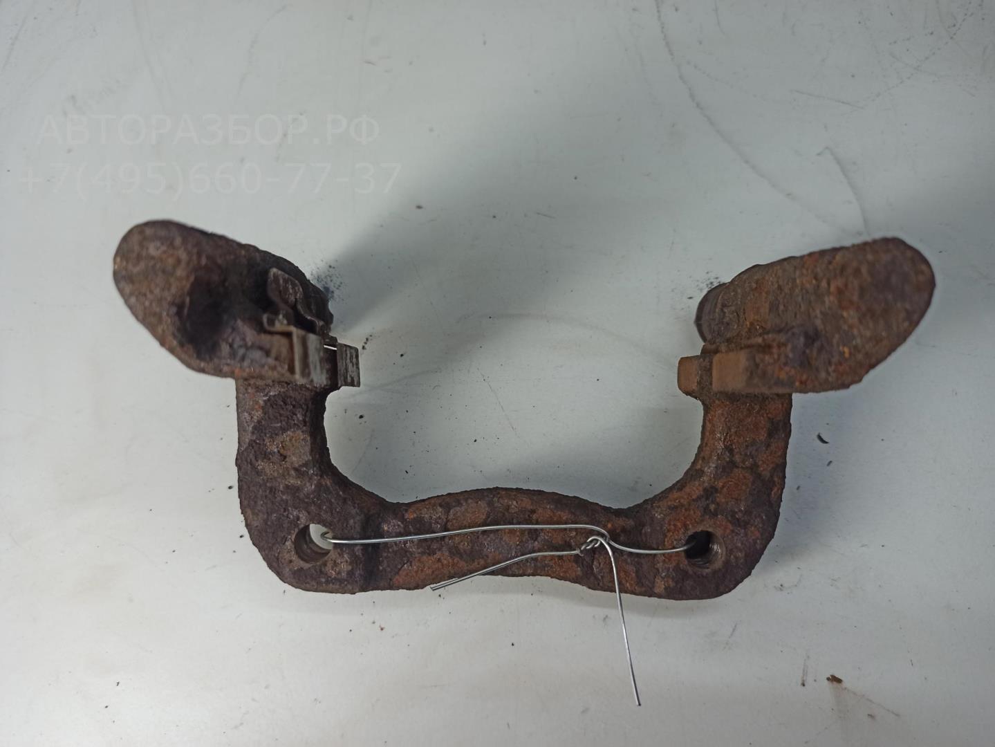 Скоба суппорта заднего