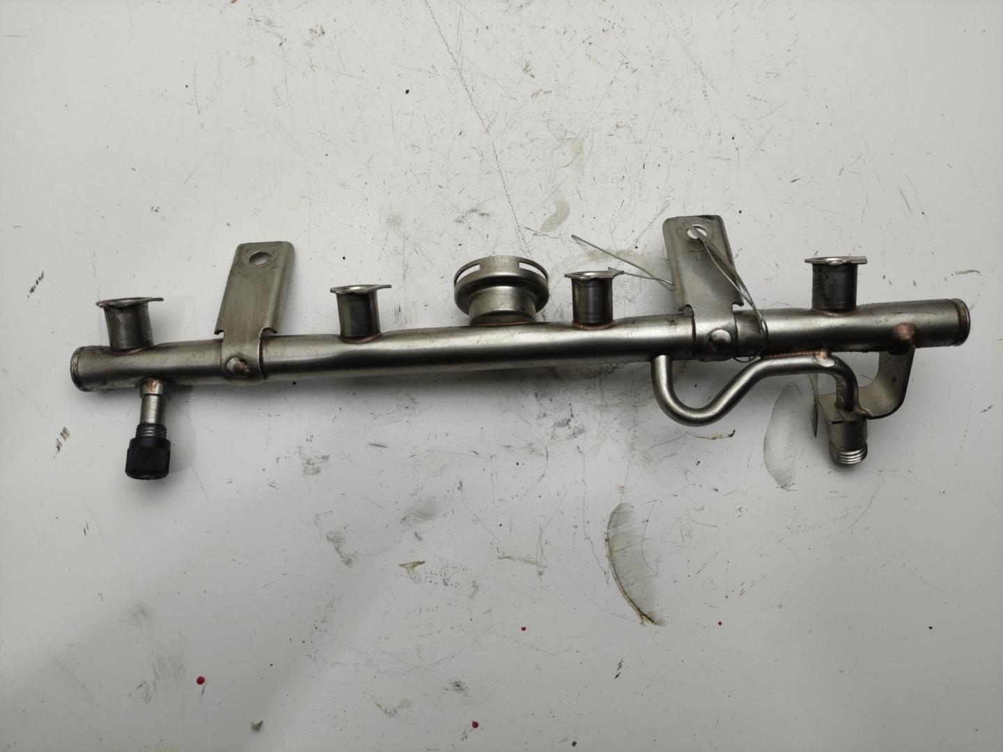 Рейка топливная (рампа)