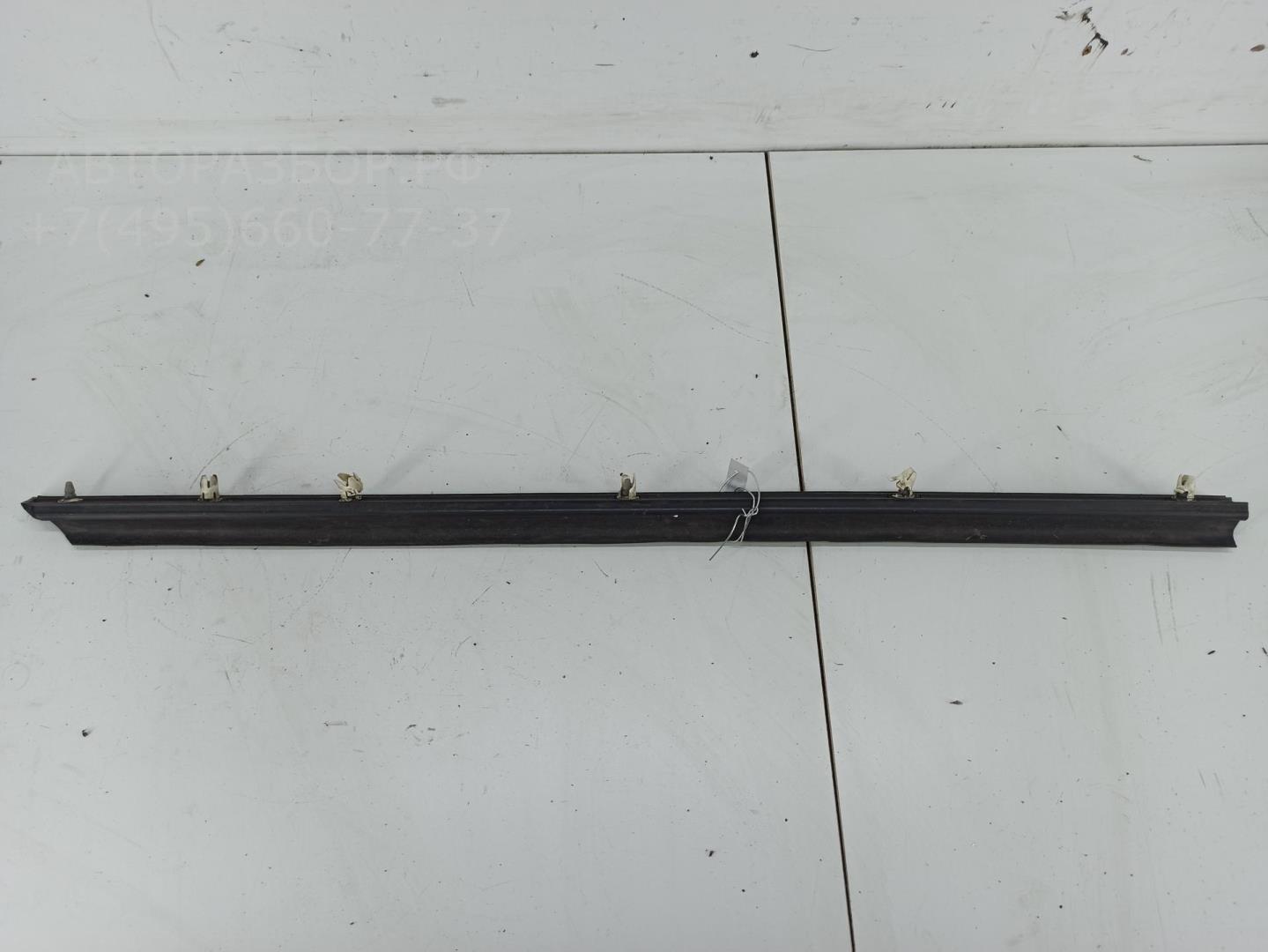 Накладка двери задней левой