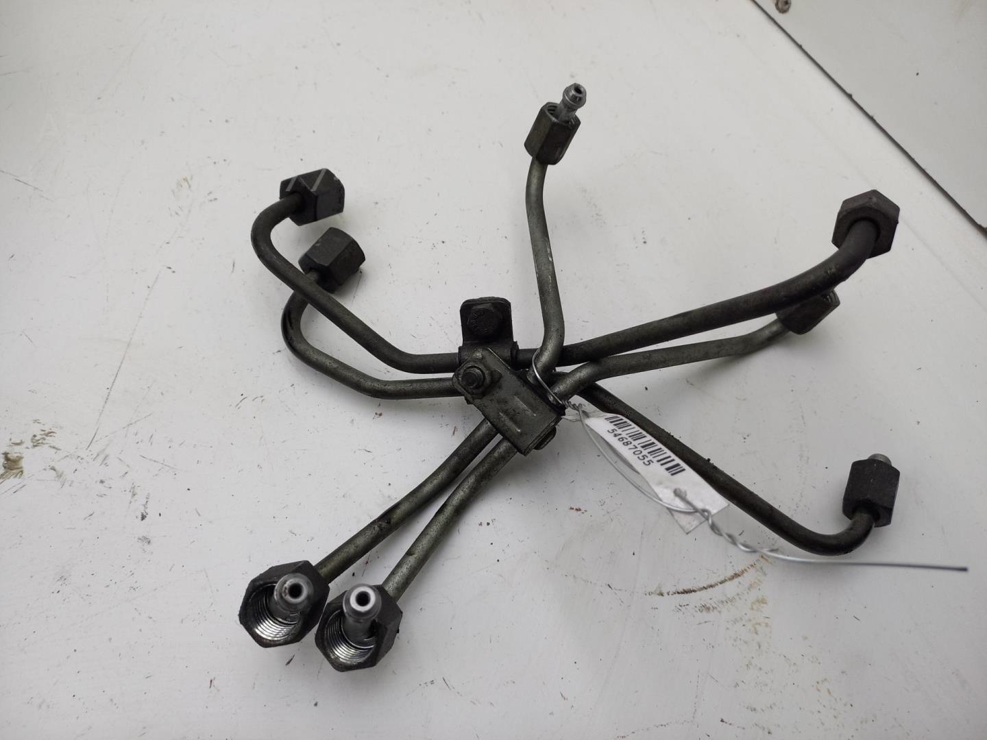 Трубка топливная