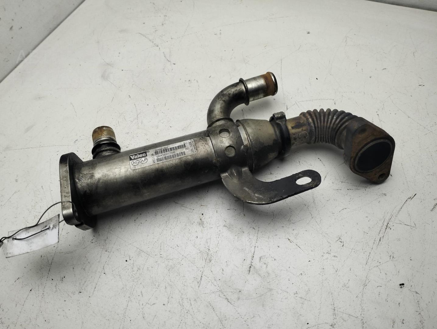 Тройник вентиляции картерных газов