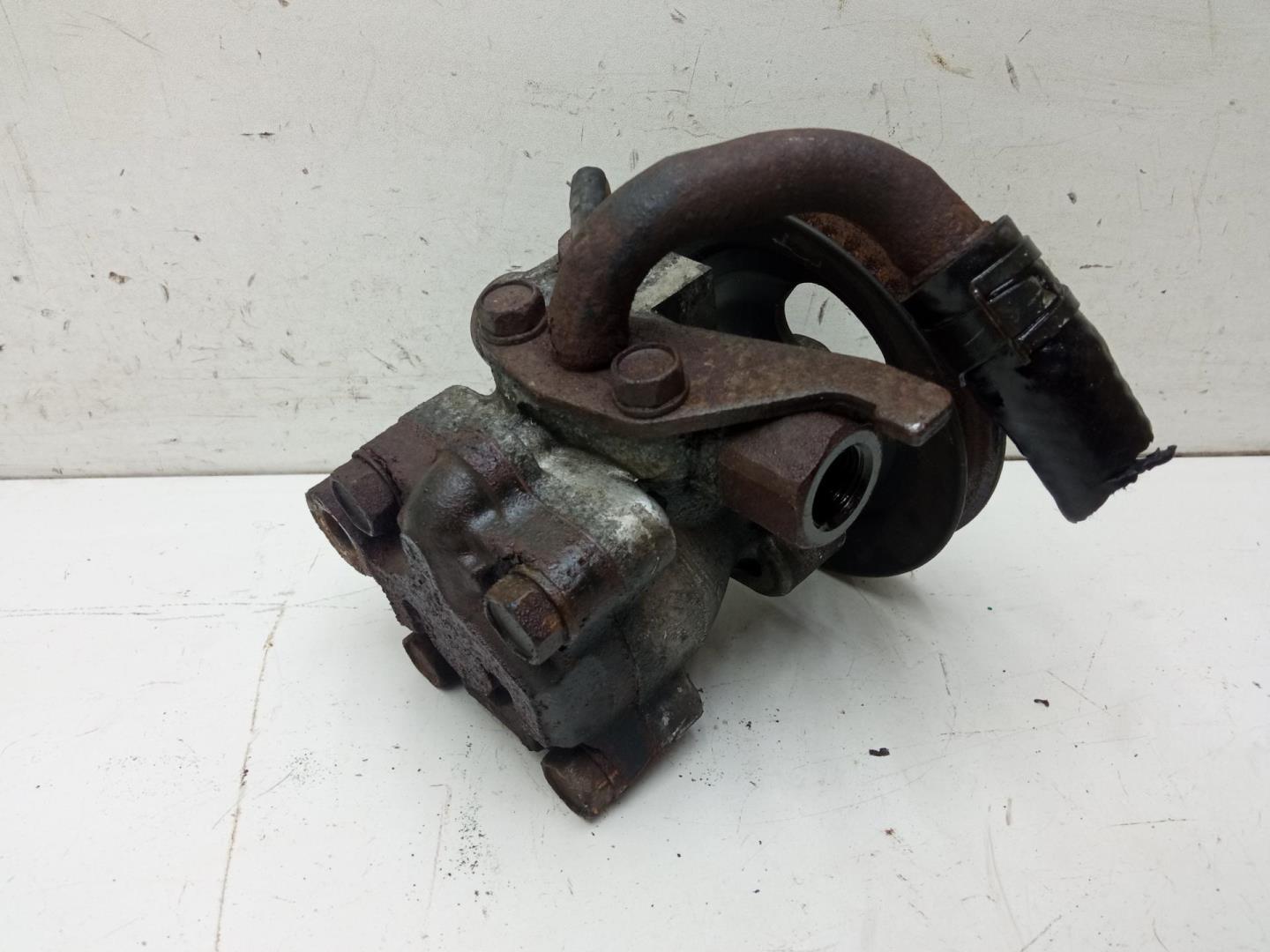 Насос ГУР (гидроусилитель руля)