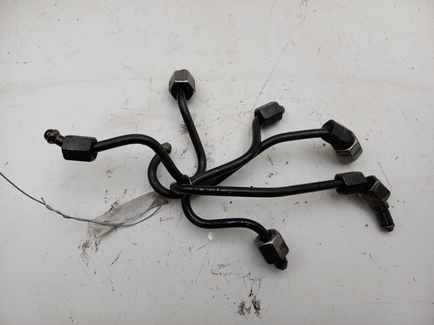 Трубка топливная