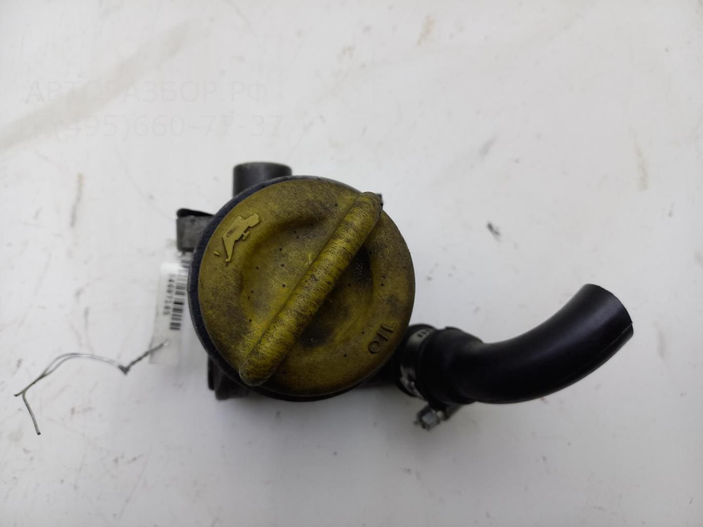 Маслозаливная горловина