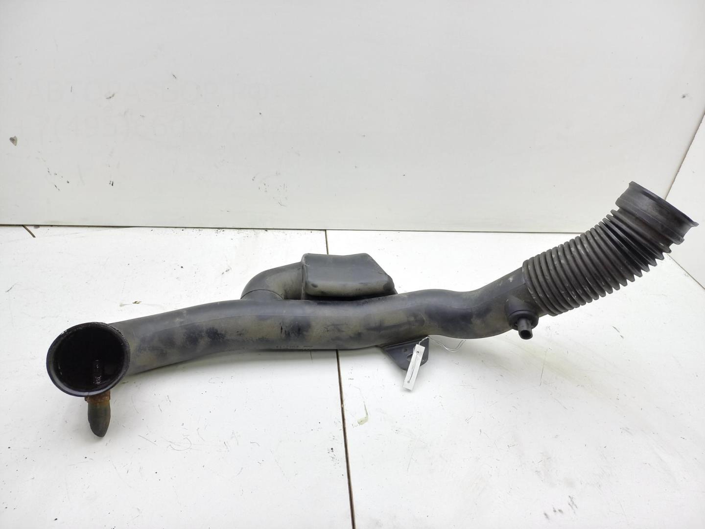 Трубка топливная