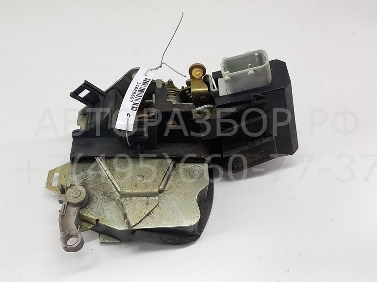 Замок двери задней левой