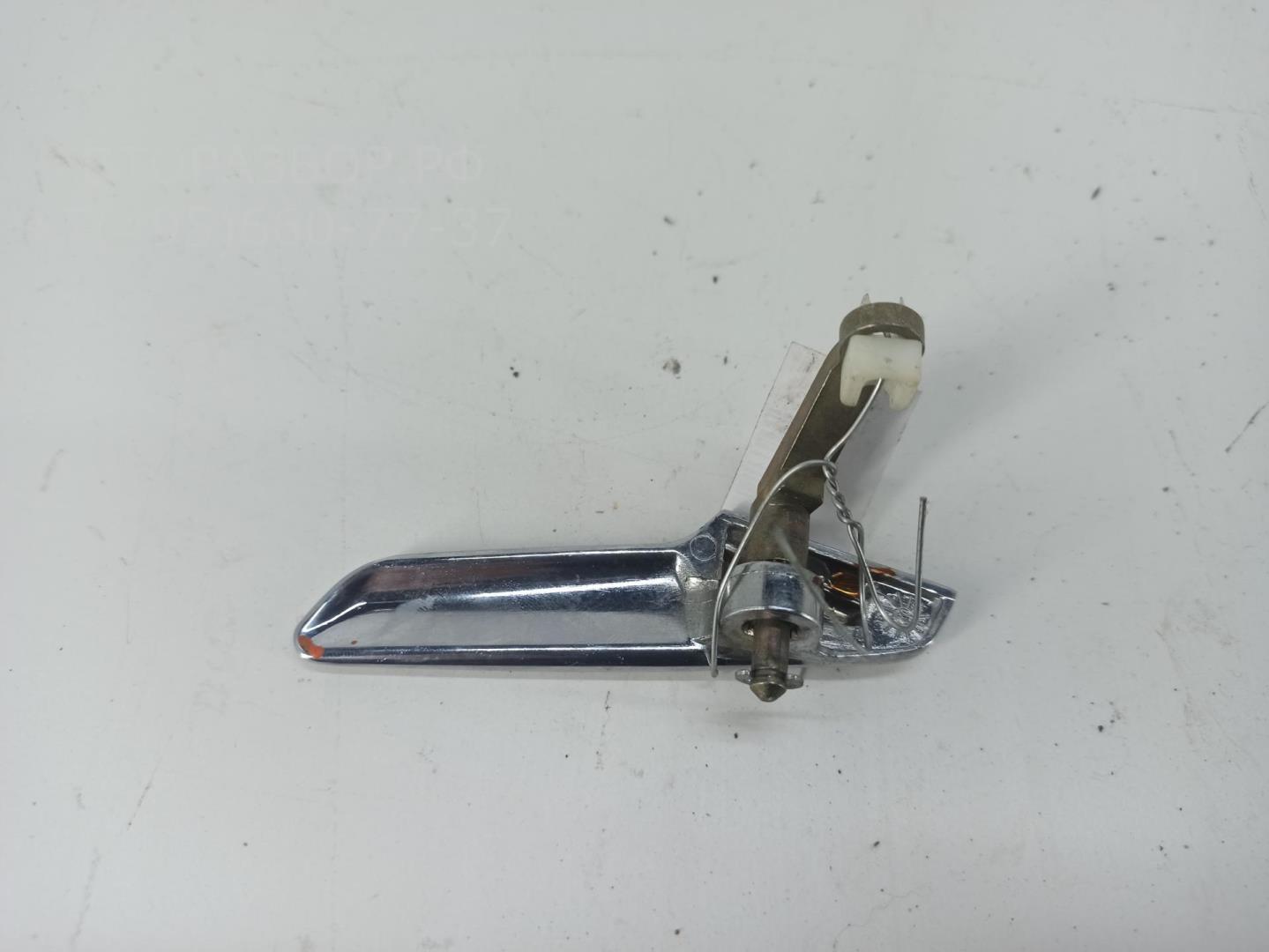 Ручка двери передней внутренняя правая