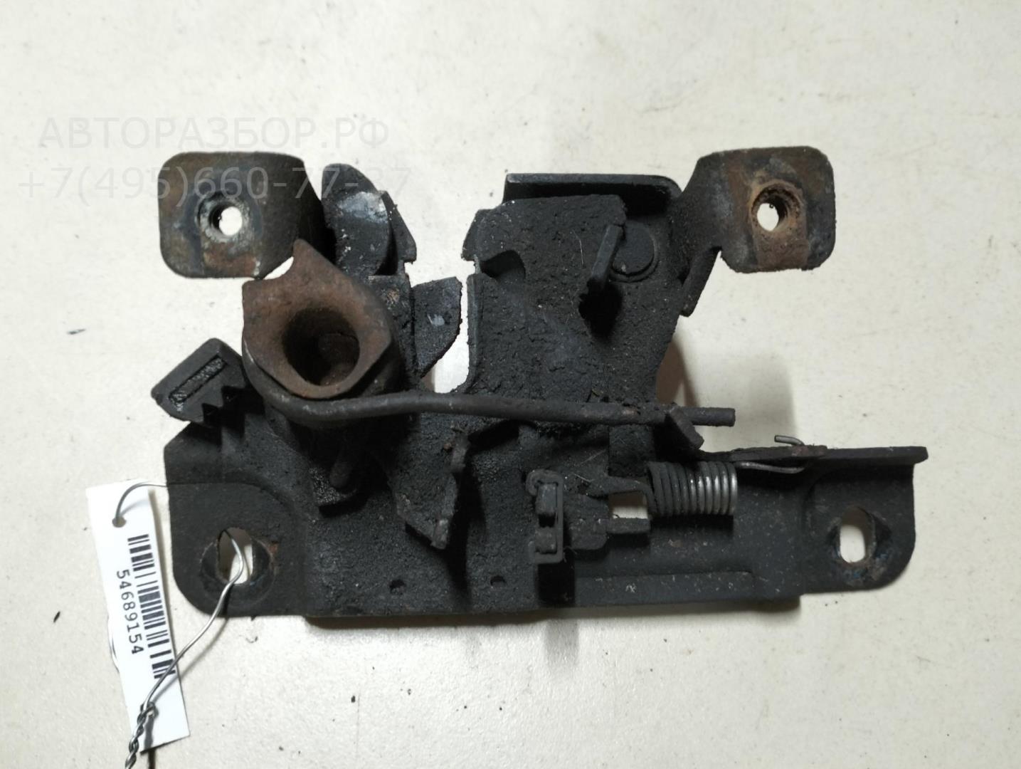 Замок капота