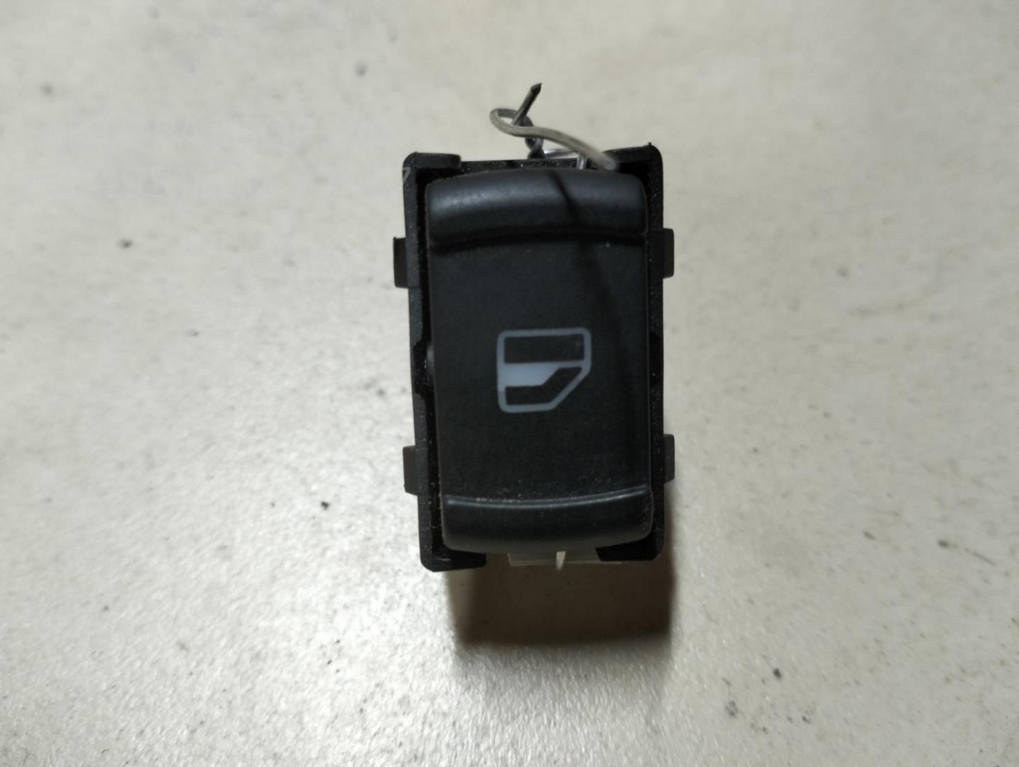 Кнопка стеклоподъемника