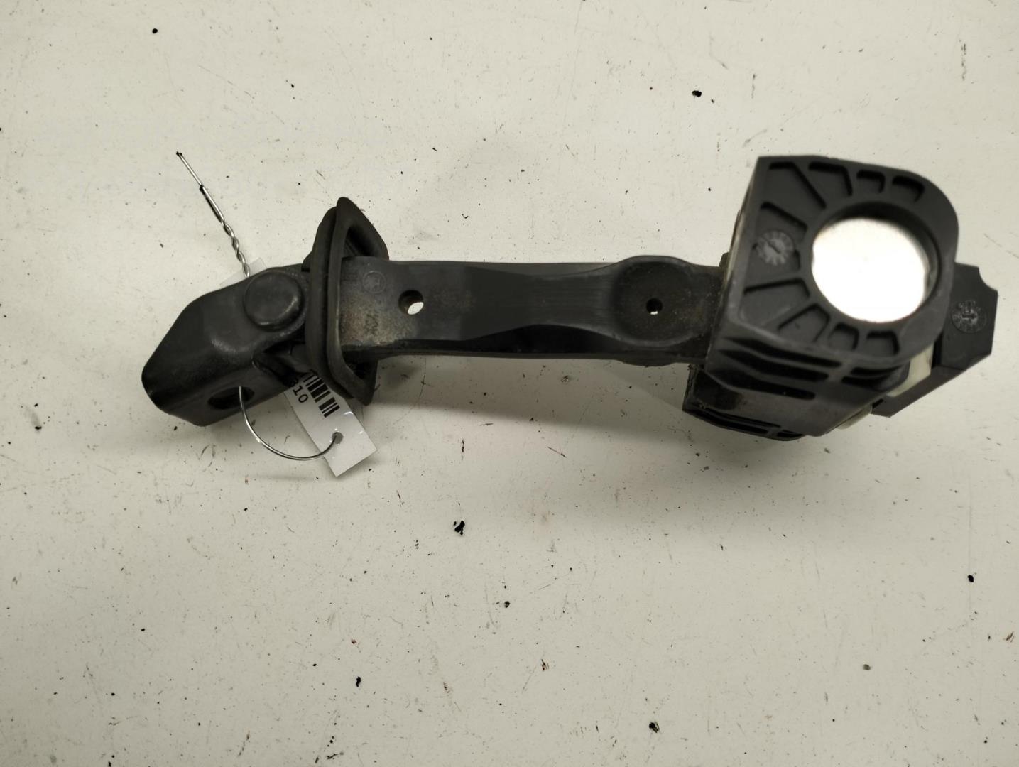 Ограничитель двери