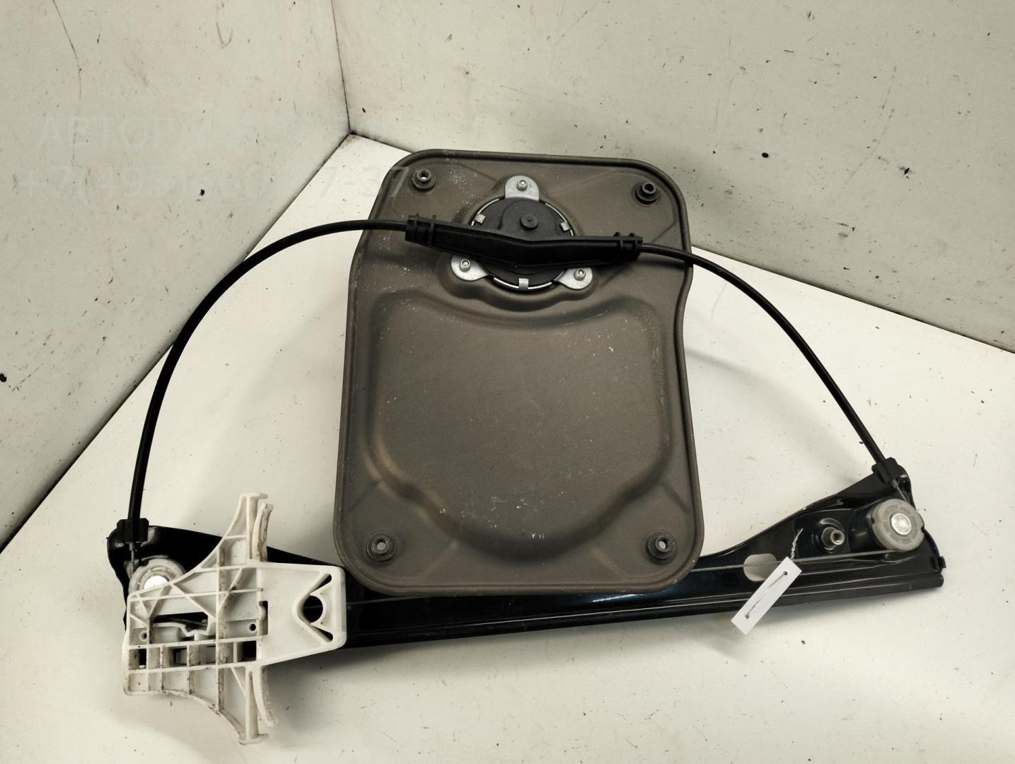 Стеклоподъемник механ. задний левый