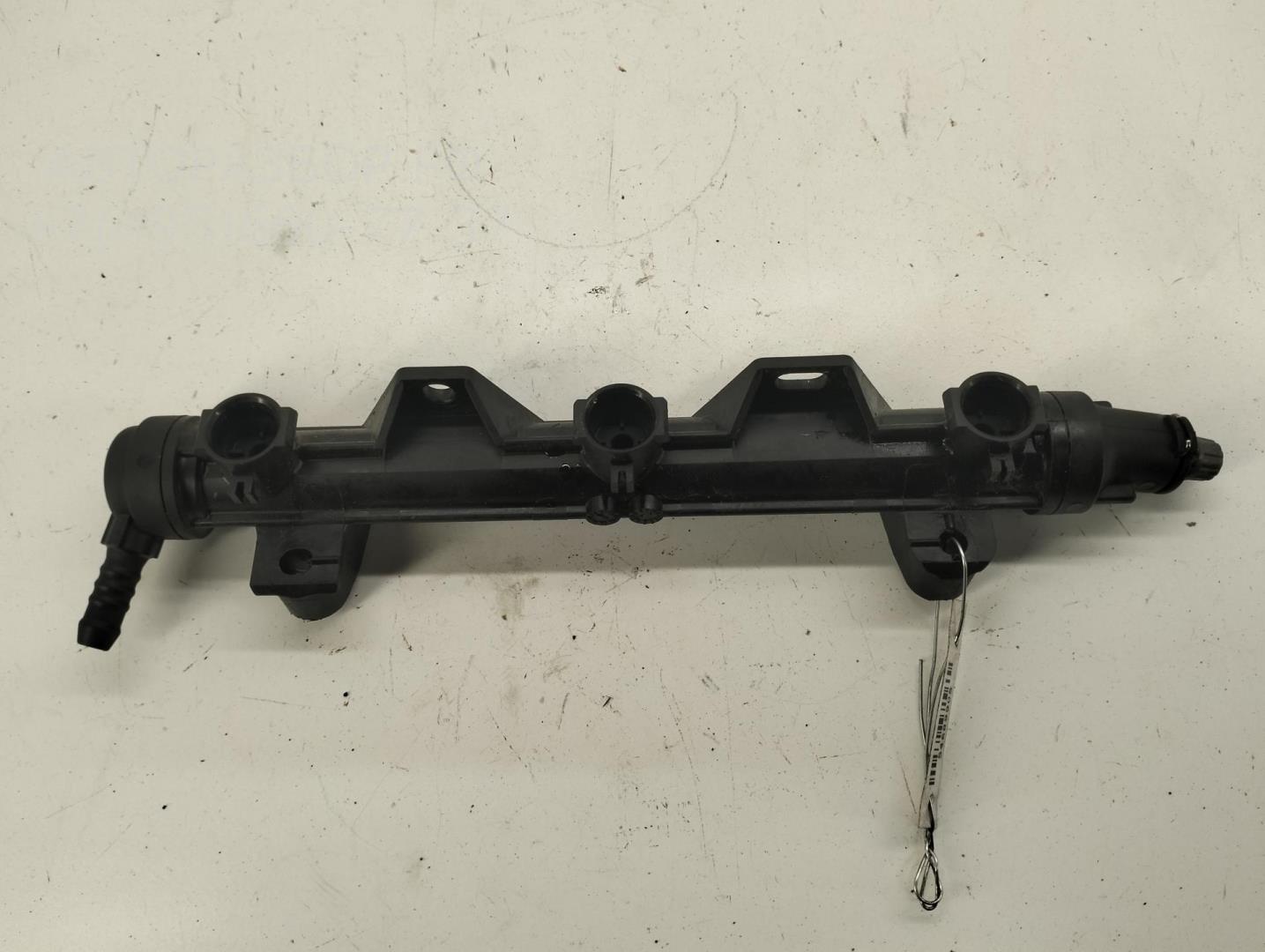 Рейка топливная (рампа)