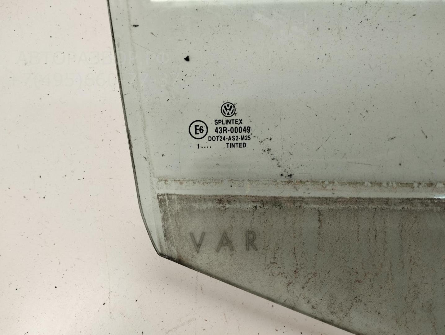 Стекло двери задней правой