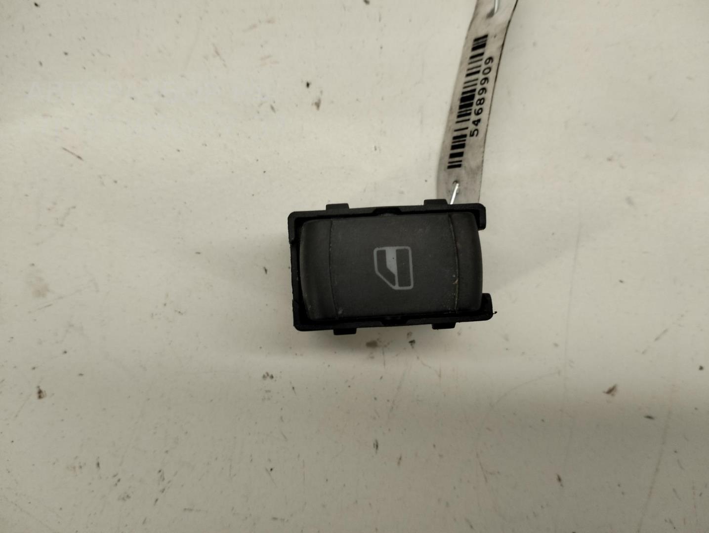 Кнопка стеклоподъемника